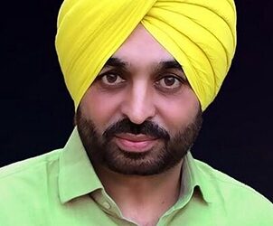 ਕਿਸਾਨਾਂ ਦੀ ਮਦਦ ਕਰਨ ਕਰਕੇ ਕੇਜਰੀਵਾਲ ਸਰਕਾਰ ਦੀਆ ਸ਼ਕਤੀਆਂ ਘਟਾਕੇ ਬਦਲਾ ਲੈ ਰਹੀ ਹੈ ਮੋਦੀ ਸਰਕਾਰ : ਭਗਵੰਤ ਮਾਨ