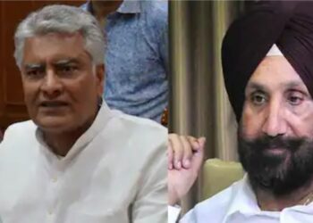 ਕੈਬਨਿਟ ਮੰਤਰੀ ਸੁਖਜਿੰਦਰ ਰੰਧਾਵਾ ਅਤੇ ਪ੍ਰਧਾਨ ਸੁਨੀਲ ਜਾਖੜ ਨੇ ਬਹਿਬਲ ਗੋਲੀਕਾਂਡ ਮੁੱਦੇ ਤੇ ਦਿੱਤਾ ਅਸਤੀਫਾ