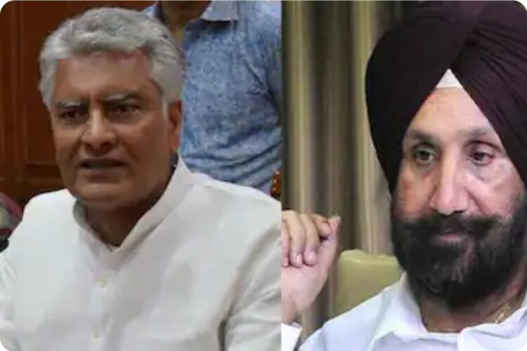 ਕੈਬਨਿਟ ਮੰਤਰੀ ਸੁਖਜਿੰਦਰ ਰੰਧਾਵਾ ਅਤੇ ਪ੍ਰਧਾਨ ਸੁਨੀਲ ਜਾਖੜ ਨੇ ਬਹਿਬਲ ਗੋਲੀਕਾਂਡ ਮੁੱਦੇ ਤੇ ਦਿੱਤਾ ਅਸਤੀਫਾ