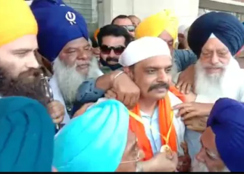 ਸਿੱਖ ਜਥੇਬੰਦੀਆਂ ਦੇ ਆਗੂਆਂ ਵੱਲੋਂ ,ਸਾਬਕਾ ਆਈ ਜੀ ਕੰਵਰ ਵਿਜੇ ਪ੍ਰਤਾਪ ਸਿੰਘ ਦਾ ਗੋਲਡ ਮੈਡਲ ਨਾਲ ਸਨਮਾਨ,ਕੁੰਵਰ ਦਾ ਸ਼੍ਰੀ ਹਰਿਮੰਦਰ ਸਾਹਿਬ ਤੋਂ ਐਲਾਨ, ਅਸਲ ਜੰਗ ਹੁਣ ਸ਼ੁਰੂ ਹੋਈ…