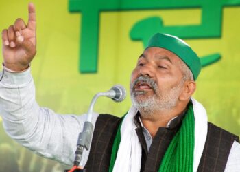 ਸੈਂਟਰ ਸਰਕਾਰ ਨੇ ਜੇ ਕੋਰੋਨਾ ਦੀ ਆੜ ਵਿੱਚ ਕਿਸਾਨ ਅੰਦੋਲਨ ਨੂੰ ਖਤਮ ਕਰਾਉਣ ਦੀ ਕੋਸ਼ਿਸ਼ ਕੀਤੀ ਤਾਂ ਬੀ.ਜੇ.ਪੀ. ਦੇ ਲੀਡਰਾਂ ਨੂੰ ਪਿੰਡਾਂ ਵਿੱਚ ਨਹੀਂ ਵੜ੍ਹਨ ਦਿੱਤਾ ਜਾਵੇਗਾ : ਰਾਕੇਸ਼ ਟਿਕੈਤ