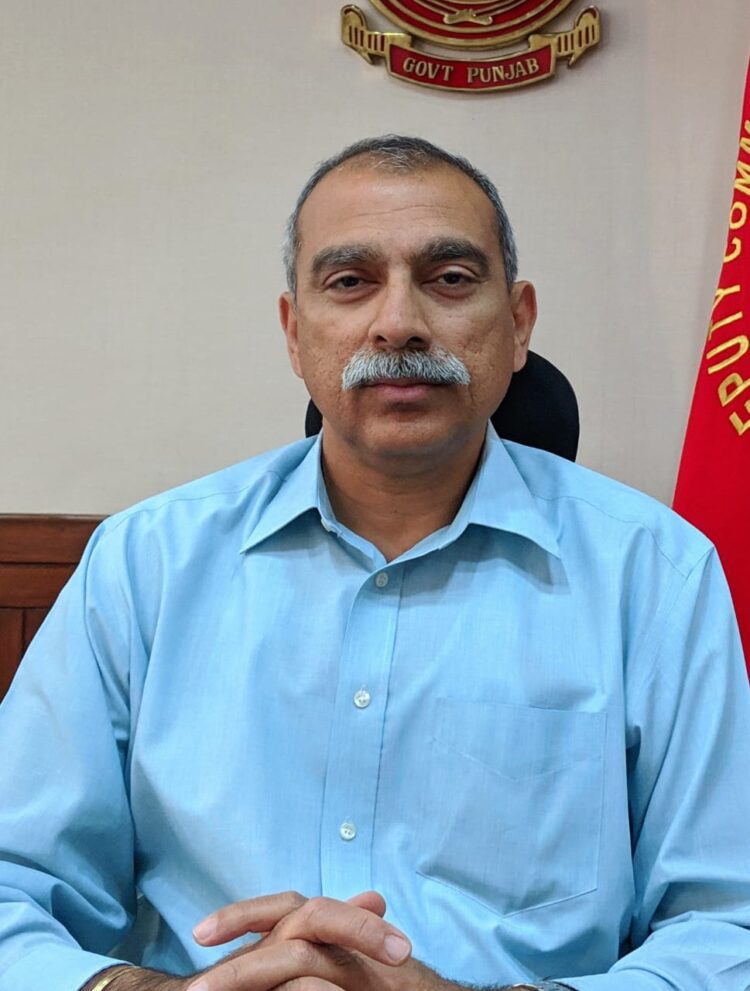 ਮੋਗਾ ਜ਼ਿਲੇ ਵਿੱਚ ਨਵੀਆਂ ਪਾਬੰਦੀਆਂ ਕੀਤੀਆਂ ਲਾਗੂ,ਹੁਕਮਾਂ ਦੀ ਉਲੰਘਣਾ ਤੇ ਹੋਵੇਗੀ ਸਖਤ ਕਾਨੂੰਨੀ ਕਾਰਵਾਈ :-ਡੀ .ਸੀ