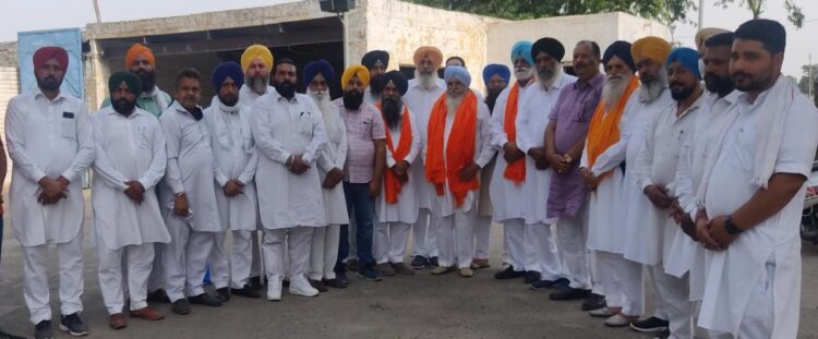 ਸ਼੍ਰੋਮਣੀ ਅਕਾਲੀ ਦਲ ਦੀ ਸਮੁੱਚੀ ਟੀਮ ਨੇ ਜਗਤਾਰ ਸਿੰਘ ਰਾਜੇਆਣਾ ਦਾ ਪੀ.ਏ.ਸੀ ਮੈਂਬਰ ਬਣਨ ਤੇ ਕੀਤਾ ਸਨਮਾਨ