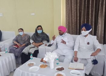 ਵਿਧਾਨ ਸਭਾ ਕਮੇਟੀ ਵੱਲੋਂ ਕਿਸਾਨ ਅੰਦੋਲਨ ਦੌਰਾਨ ਤਸ਼ੱਦਦ ਦਾ ਸ਼ਿਕਾਰ ਹੋਏ ਕਿਸਾਨਾਂ ਨਾਲ ਮੁਲਾਕਾਤ