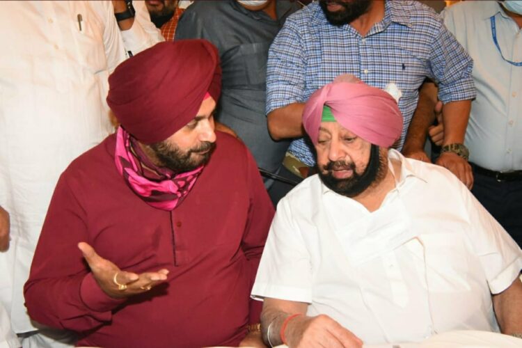 ਕੈਪਟਨ ਅਮਰਿੰਦਰ ਅਤੇ ਨਵਜੋਤ ਸਿੱਧੂ ਹੋਏ ਇਕੱਠੇ, ਦੇਖੋ ਤਸਵੀਰਾਂ