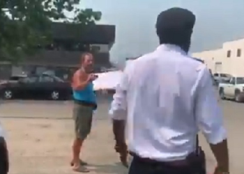 ਕੈਨੇਡਾ ‘ਚ ਸਿੱਖ ਸੁਰੱਖਿਆ ਗਾਰਡ ‘ਤੇ ਇਕ ਕੈਨੇਡੀਅਨ ਮੂਲ ਦੇ ਸਖਸ਼ ਨੇ ਨਸਲੀ ਟਿੱਪਣੀਆਂ ਕੀਤੀਆਂ, ਪੁਲਸ ਕਰ ਰਹੀ ਹੈ ਜਾਂਚ