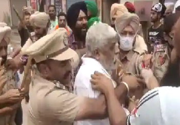 ਕਿਸਾਨਾਂ ਨੇ ਰਾਜਪੁਰਾ ਵਿੱਚ ਬੀਜੇਪੀ ਲੀਡਰਾਂ ਨੂੰ ਭਜਾ-ਭਜਾ ਕੇ ਕੁੱਟਿਆ ਤੇ ਉਨ੍ਹਾਂ ਦੇ ਪਾੜ ਕੱਪੜੇ