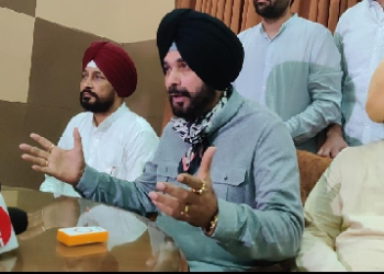 ਜੇਕਰ ਪੰਜਾਬ ਦਾ ਡੀ. ਜੀ. ਪੀ. ਕਾਂਗਰਸ ਪ੍ਰਧਾਨ ਦੀ ਸੁਰੱਖਿਆ ਨਹੀਂ ਕਰ ਸਕਦਾ ਤਾਂ ਤੁਰੰਤ ਦੇਵੇ ਅਸਤੀਫਾ : ਚੰਨੀ
