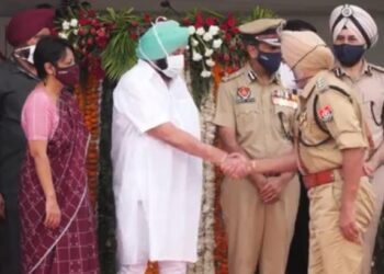 ਡੀ. ਐਸ.ਪੀ. ਜੰਗਜੀਤ ਰੰਧਾਵਾ ਦਾ ਮੁੱਖਮੰਤਰੀ ਕੈਪਟਨ ਅਮਰਿੰਦਰ ਸਿੰਘ ਨੇ ਕੀਤਾ ਸਨਮਾਨ
