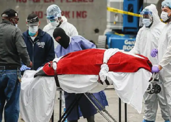 ਦੁਨੀਆਂ ਨਾਲ ਟਕਰਾਉਣ ਵਾਲੇ ਦੇਸ਼ ਅਮਰੀਕਾ ਵਿੱਚ ਕੋਰੋਨਾ ਨੇ ਫੇਰ ਪੈਰ ਪਸਾਰੇ ,24 ਘੰਟਿਆਂ ਚ 1000 ਤੋਂ ਜਿਆਦਾ ਮੌਤਾਂ