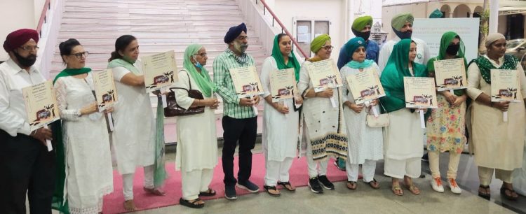 ਚੇਨਈ ਵਿਚ ਲਖੀਮਪੁਰ ਖੀਰੀ ਕਾਂਡ ਦੇ ਸ਼ਹੀਦਾਂ ਦੀ ਆਤਮਿਕ ਸ਼ਾਂਤੀ ਲਈ ਕੀਤਾ ਕੈਂਡਲ ਮਾਰਚ