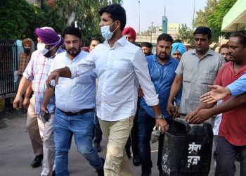 ਰਾਜਾ ਵੜਿੰਗ ਨੇ ਬੰਦ ਕਰਵਾਈਆਂ 175 ਪ੍ਰਾਈਵੇਟ ਬੱਸਾਂ, ਰੋਡਵੇਜ਼ ਬੱਸਾਂ ਦੀ ਕਮਾਈ ਰੋਜ਼ਾਨਾ 40 ਲੱਖ ਰੁਪਏ ਵਧੀ