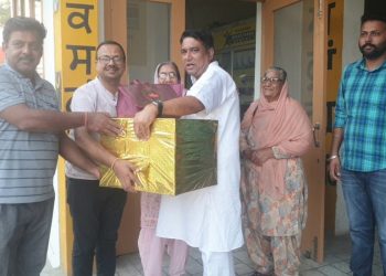 ਇਮਾਨਦਾਰੀ ਦੀ ਦਿੱਤੀ ਮਿਸਾਲ, ਰਾਜ ਕੁਮਾਰ ਗੋਇਲ ਨੇ 60 ਸਾਲ ਬਾਅਦ ਵਾਪਿਸ ਕੀਤੀਆਂ ਕਿਰਾਏ ਦੀ ਦੁਕਾਨ ਦੀਆਂ ਚਾਬੀਆਂ