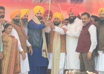 ਨਵਜੋਤ ਸਿੱਧੂ ਨੇ ਚੰਨੀ ਸਰਕਾਰ ਨੂੰ ਦਿੱਤੀ ਚੇਤਾਵਨੀ, ਕਿਹਾ ਜੇਕਰ ਐਸ.ਟੀ.ਐਫ. ਦੀ ਰਿਪੋਰਟ ਨਾ ਹੋਈ ਜਨਤਕ ਤਾਂ ਕਰਾਂਗਾ ਭੁੱਖ ਹੜਤਾਲ