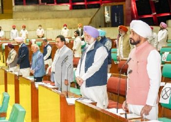 ਪੰਜਾਬ ਵਿਧਾਨ ਸਭਾ ਵਿੱਚ ਕੇਂਦਰ ਦੇ ਤਿੰਨ ਖੇਤੀ ਕਾਨੂੰਨ ਮੁੱਢੋਂ ਕੀਤੇ ਰੱਦ, ਮਤਾ ਪੇਸ਼