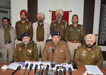 ਪੁਲਿਸ ਨੂੰ ਮਿਲੀ ਵੱਡੀ ਸਫਲਤਾ ਲੁੱਟਾਂ ਖੋਹਾਂ ਕਰਨ ਵਾਲਾ ਗਿਰੋਹ ਨੂੰ ਕੀਤਾ ਕਾਬੂ