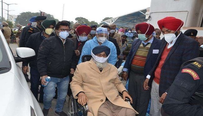 ਪ੍ਰਕਾਸ਼ ਸਿੰਘ ਬਾਦਲ ICU ਵਿੱਚ ਦਾਖਲ ,ਹੋਇਆ ਓਮੀਕਰੋਨ