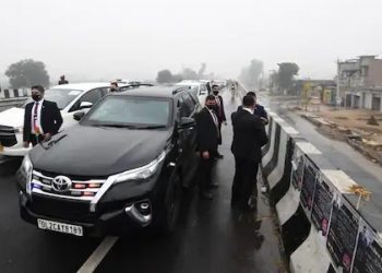 ਆਪਣੇ ਸੀ ਐਮ ਕੋ ਥੈਂਕਸ ਕਹਿਣਾ ਕੇ ਮੈ ਬਠਿੰਡਾ ਏਅਰਪੋਰਟ ਤੱਕ ਜ਼ਿੰਦਾ ਲੌਟ ਪਾਇਆ ਹੂੰ :-ਮੋਦੀ