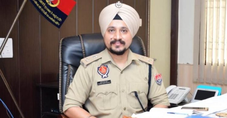 ਪੰਜਾਬ ਸਰਕਾਰ ਨੇ 13 ਜ਼ਿਲ੍ਹਿਆਂ ਦੇ SSP ਦੇ ਕੀਤੇ ਤਬਾਦਲੇ , ਗੁਲਨੀਤ ਸਿੰਘ ਹੋਣਗੇ ਮੋਗਾ ਦੇ ਨਵੇਂ SSP