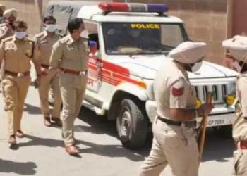 ਪੰਜਾਬ ਪੁਲਿਸ ਨੇ ਸਵੇਰੇ ਸਵੇਰੇ ਆਮ ਆਦਮੀ ਪਾਰਟੀ ਦੇ ਸਾਬਕਾ ਆਗੂ ਕੁਮਾਰ ਵਿਸ਼ਵਾਸ ਦੇ ਘਰ ਦਿੱਲੀ ਵਿੱਚ ਜਾ ਕੇ ਮਾਰਿਆ ਛਾਪਾ