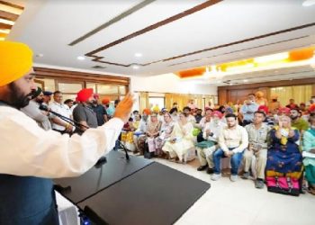 ਭਗਵੰਤ ਸਿੰਘ ਮਾਨ ਨੇ ਪਹਿਲੇ ਲੋਕ ਮਿਲਣੀ ਪ੍ਰੋਗਰਾਮ ਦੌਰਾਨ 61 ਸ਼ਿਕਾਇਤਾਂ ਦਾ ਕੀਤਾ ਨਿਪਟਾਰਾ