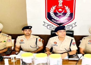 ਪੁਲਿਸ ਨੇ ਗੈਂਗਸਟਰਾਂ ਦੇ 6 ਸਾਥੀਆਂ ਨੂੰ ਅਸਲੇ ਸਮੇਤ ਕੀਤਾ ਕਾਬੂ, ਮੋਗਾ ਜ਼ਿਲ੍ਹੇ ਦੇ ਜਸ ਪੀਟਰ ਦੀ ਵੀ ਹੋਈ ਗ੍ਰਿਫਤਾਰੀ