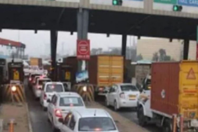 ਭਾਰਤ ਵਿੱਚ ਜਲਦ ਖਤਮ ਹੋਵੇਗਾ ਟੋਲ ਪਲਾਜ਼ਾ ਸਿਸਟਮ, ਬਾਹਰਲੇ ਦੇਸ਼ਾਂ ਦੀ ਤਰਜ਼ ਤੇ ਜਿੰਨੇ ਕਿਲੋਮੀਟਰ ਚੱਲੇਗੀ ਗੱਡੀ ਉਨ੍ਹਾਂ ਹੀ ਪਵੇਗਾ ਟੋਲ