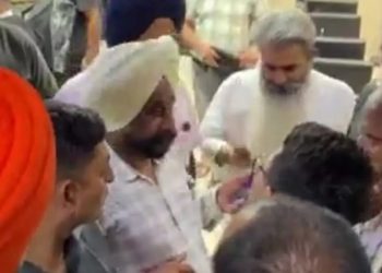 ਸਲੂਨ ਤੇ ਵਾਲ ਕਟਵਾ ਰਹੇ ਸਾਬਕਾ ਮੰਤਰੀ ਭਾਰਤ ਭੂਸ਼ਣ ਆਸ਼ੂ ਨੂੰ ਵਿਜੀਲੈਂਸ ਨੇ ਕੀਤਾ ਗ੍ਰਿਫਤਾਰ