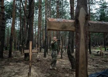 ਪਤਨੀ ਨੂੰ ਜਿੰਦਾ ਦਫ਼ਨਾਉਣ ਜਾ ਰਿਹਾ ਸੀ ਵਿਅਕਤੀ, ਮੌਕੇ ਤੇ ਪਹੁੰਚੀ ਪੁਲੀਸ, ਐਪਲ ਵਾਚ ਨੇ ਬਚਾਈ ਜਾਨ