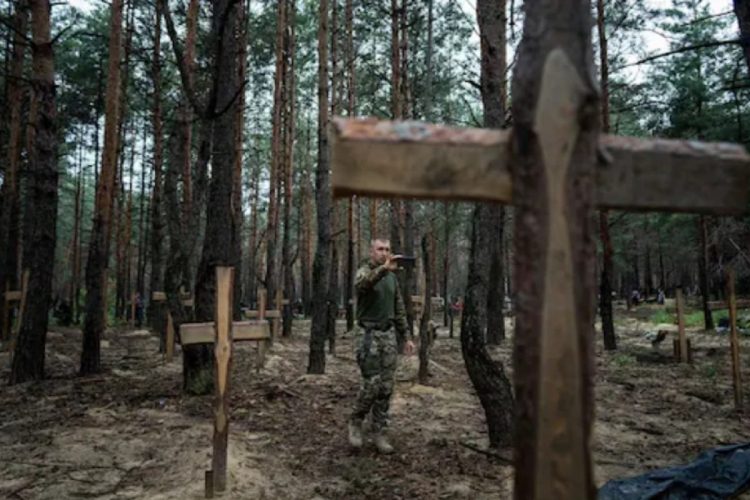 ਪਤਨੀ ਨੂੰ ਜਿੰਦਾ ਦਫ਼ਨਾਉਣ ਜਾ ਰਿਹਾ ਸੀ ਵਿਅਕਤੀ, ਮੌਕੇ ਤੇ ਪਹੁੰਚੀ ਪੁਲੀਸ, ਐਪਲ ਵਾਚ ਨੇ ਬਚਾਈ ਜਾਨ