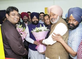 ਵਿੱਤ ਮੰਤਰੀ ਚੀਮਾ ਅਤੇ ਸੂਚਨਾ ਤੇ ਲੋਕ ਸੰਪਰਕ ਮੰਤਰੀ ਬੈਂਸ ਵੱਲੋਂ ਪੱਤਰਕਾਰਾਂ ਨੂੰ ਬਿਹਤਰ ਕੰਮਕਾਜੀ ਮਾਹੌਲ ਪ੍ਰਦਾਨ ਕਰਨ ਲਈ ਅਤਿ-ਆਧੁਨਿਕ ਪ੍ਰੈੱਸ ਲੌਂਜ ਦਾ ਉਦਘਾਟਨ