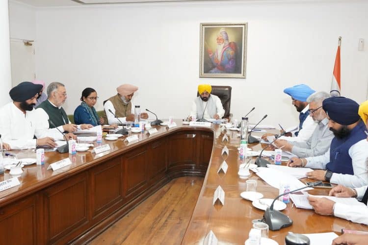 ਮੁੱਖ ਮੰਤਰੀ ਦੀ ਅਗਵਾਈ ’ਚ ਮੰਤਰੀ ਮੰਡਲ ਵੱਲੋਂ ‘ਪੰਜਾਬ ਰਾਈਟ ਆਫ ਚਿਲਡਰਨ ਟੂ ਫਰੀ ਐਂਡ ਕੰਪਲਸਰੀ ਐਜੂਕੇਸ਼ਨ ਰੂਲਜ਼-2011’ ਵਿੱਚ ਸੋਧ ਨੂੰ ਪ੍ਰਵਾਨਗੀ