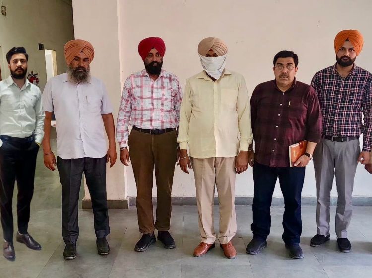 3000 ਰੁਪਏ ਰਿਸ਼ਵਤ ਲੈਣ ਦੇ ਦੋਸ਼ ਹੇਠ ਏ.ਐਸ.ਆਈ. ਵਿਜੀਲੈਂਸ ਵਿਭਾਗ ਵੱਲੋਂ ਗ੍ਰਿਫ਼ਤਾਰ