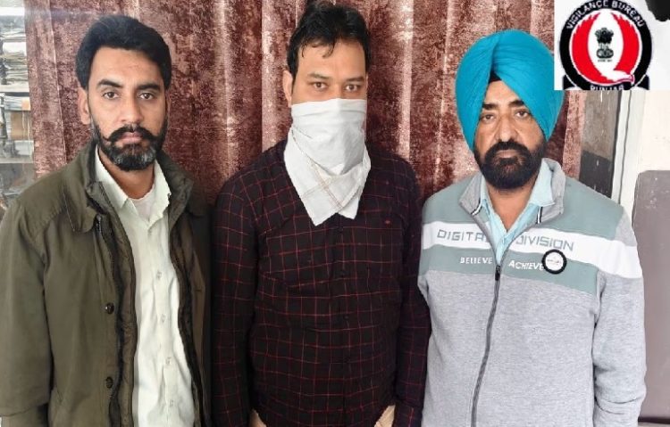 ਵਿਜੀਲੈਂਸ ਵਿਭਾਗ ਦਾ ਐਕਸ਼ਨ ਇੱਕ ਹੋਰ ਪਟਵਾਰੀ ਰਿਸ਼ਵਤ ਲੈਂਦਾ ਕੀਤਾ ਕਾਬੂ