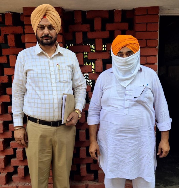 ਸਮਾਲਸਰ ਥਾਣੇ ਦਾ ਏ ਐਸ ਆਈ 10,000 ਰੁਪਏ ਰਿਸ਼ਵਤ ਲੈਂਦਾ ਵਿਜੀਲੈਂਸ ਵਿਭਾਗ ਵੱਲੋਂ ਰੰਗੇ ਹੱਥੀਂ ਕਾਬੂ