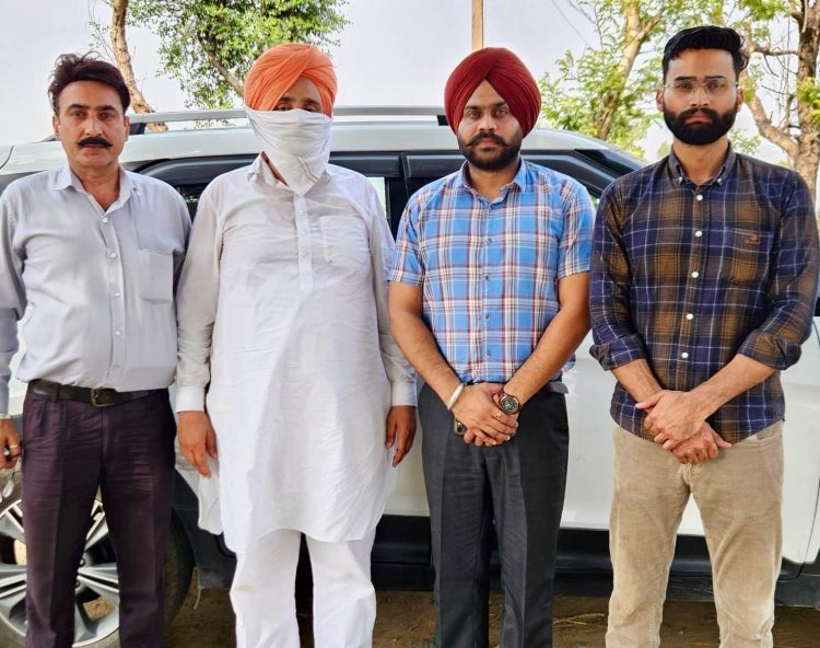ਵਿਜੀਲੈਂਸ ਵਿਭਾਗ ਨੇ 25,000 ਰੁਪਏ ਰਿਸ਼ਵਤ ਲੈਂਦੇ ਕਾਨੂੰਗੋ ਨੂੰ ਕੀਤਾ ਰੰਗੇ ਹੱਥੀਂ ਕਾਬੂ
