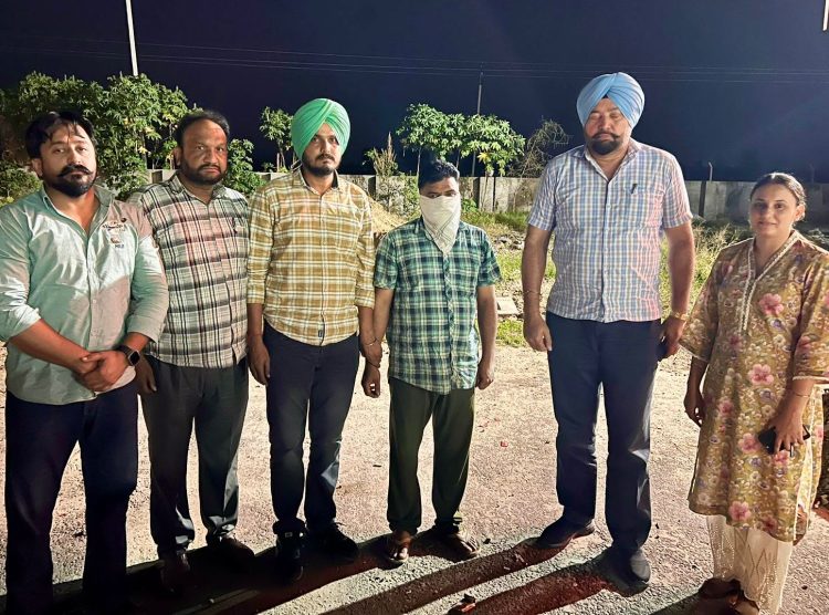 ਡੋਪ ਟੈਸਟ ਸਰਟੀਫਿਕੇਟ ਲਈ 15000 ਰੁਪਏ ਰਿਸ਼ਵਤ ਲੈਂਦਾ ਸੁਰੱਖਿਆ ਗਾਰਡ ਵਿਜੀਲੈਂਸ ਵਿਭਾਗ ਨੇ ਕੀਤਾ ਗ੍ਰਿਫ਼ਤਾਰ