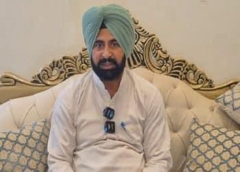 ਆਮ ਆਦਮੀ ਪਾਰਟੀ ਦੇ ਵਿਧਾਇਕ ਅਤੇ ਉਸ ਦੇ ਬੇਟਿਆਂ ਸਮੇਤ 11 ਲੋਕਾਂ ਤੇ ਹੋਇਆ ਪਰਚਾ ਦਰਜ਼ 