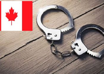 ਕੈਨੇਡਾ ਵਿੱਚ ਪੰਜਾਬੀ ਸਟੂਡੈਂਟ ਵੀਜੇ ਤੇ ਗਏ ਲੜਕਾ ਅਤੇ ਲੜਕੀ ਨੇ ਹੋਰ  ਚੜਾਇਆ ਚੰਦ ,ਕਾਰ ਪਾਰਕਿੰਗ ਵਿੱਚ ਖੜ੍ਹ ਕੇ ਪੀ ਰਹੇ ਸੀ ਸ਼ਰਾਬ, ਪੁਲਿਸ ਨੇ ਤਲਾਸ਼ੀ ਕੀਤਾ ਤਾਂ ਨਿਕਲੇ ਨਜਾਇਜ਼ ਹਥਿਆਰ 