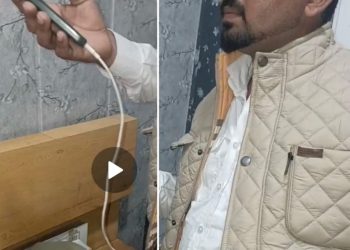 ਪਿੰਡ ਮੱਲਕੇ ਵਿੱਚ ਹੋਈ ਲੜਾਈ ਦੌਰਾਨ ਪਰਚਾ ਕਰਵਾਉਣ ਵਾਲੇ ਪੰਚਾਇਤ ਮੈਂਬਰ ਨੂੰ ਦੋਸ਼ੀ ਵਿਅਕਤੀਆਂ ਵੱਲੋਂ ਫੋਨ ਤੇ ਗੋਲੀਆਂ ਮਾਰਨ ਦੀ ਦਿੱਤੀ ਧਮਕੀ 