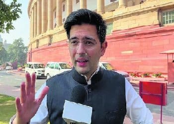 ਆਮ ਆਦਮੀ ਪਾਰਟੀ ਨੂੰ ਲੱਗਾ ਵੱਡਾ ਝਟਕਾ, ਤਿੰਨ ਸੰਸਦ ਮੈਂਬਰਾਂ ਨੇ ਛੱਡੀ ਪਾਰਟੀ 