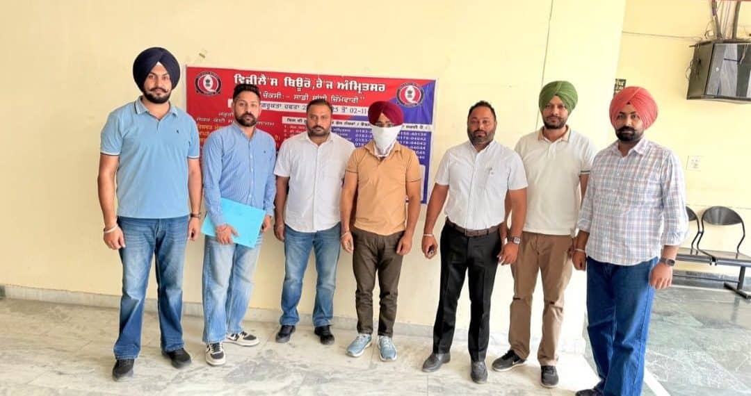 ਵਿਜੀਲੈਂਸ ਵਿਭਾਗ ਵੱਲੋਂ 15,000 ਰੁਪਏ ਰਿਸ਼ਵਤ ਲੈਂਦਾ ਲੇਖਾਕਾਰ ਰੰਗੇ ਹੱਥੀਂ ਕਾਬੂ