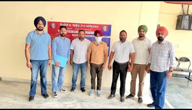 ਵਿਜੀਲੈਂਸ ਵਿਭਾਗ ਵੱਲੋਂ 15,000 ਰੁਪਏ ਰਿਸ਼ਵਤ ਲੈਂਦਾ ਲੇਖਾਕਾਰ ਰੰਗੇ ਹੱਥੀਂ ਕਾਬੂ